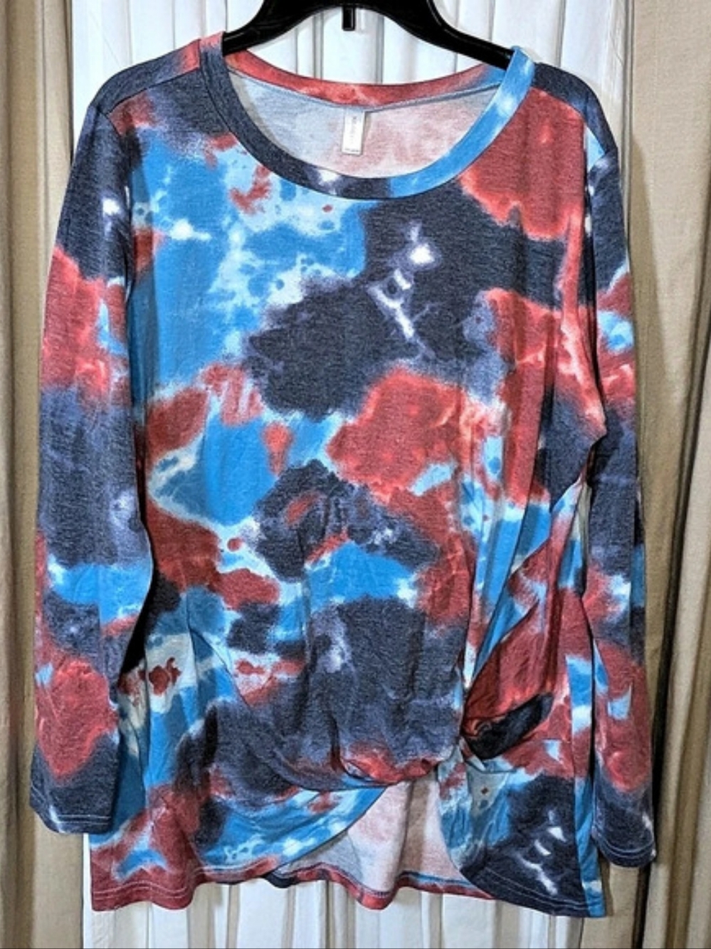 NILOUFO Abstract Long Sleeve Top Blue & Red Size XL
